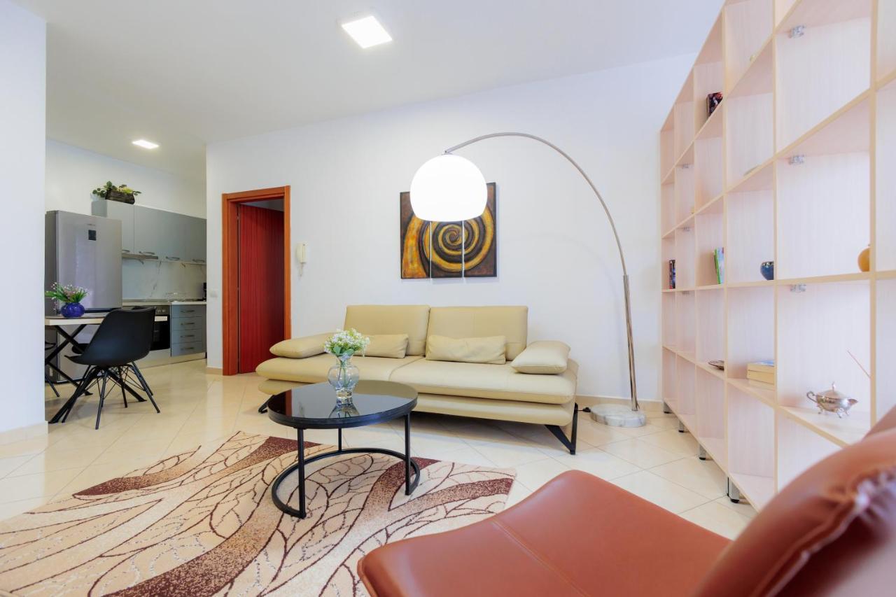 Tirana Center Apartment 12 المظهر الخارجي الصورة